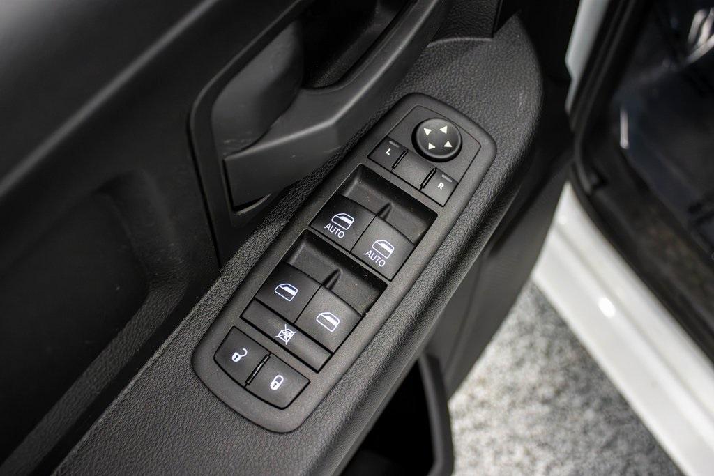 used 2022 Ram 1500 Classic car, priced at $27,367