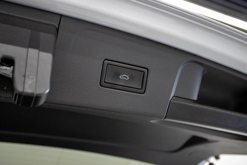 used 2019 Volkswagen Atlas car, priced at $25,800
