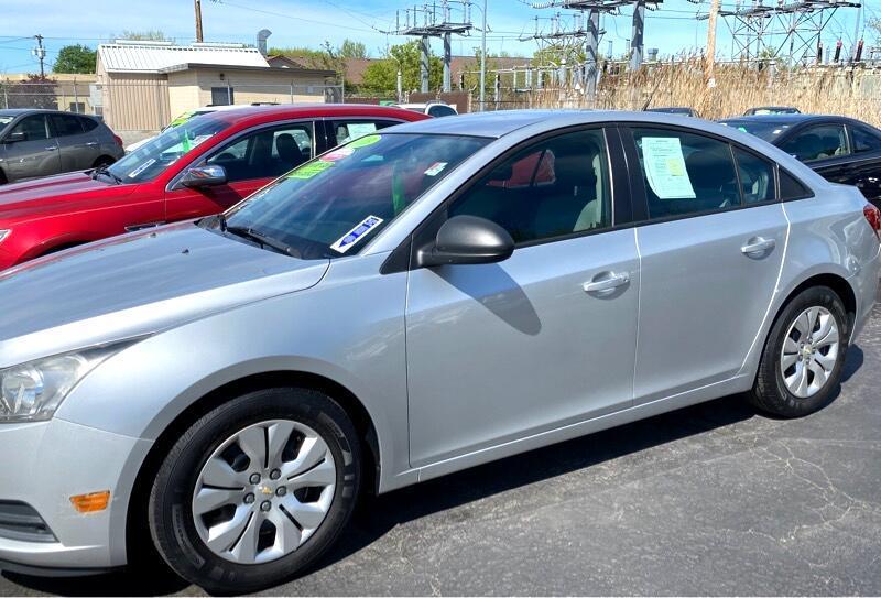 used 2013 Chevrolet Cruze car, priced at $9,995