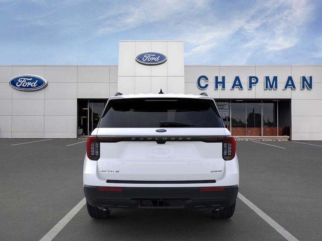 new 2025 Ford Explorer car, priced at $40,087