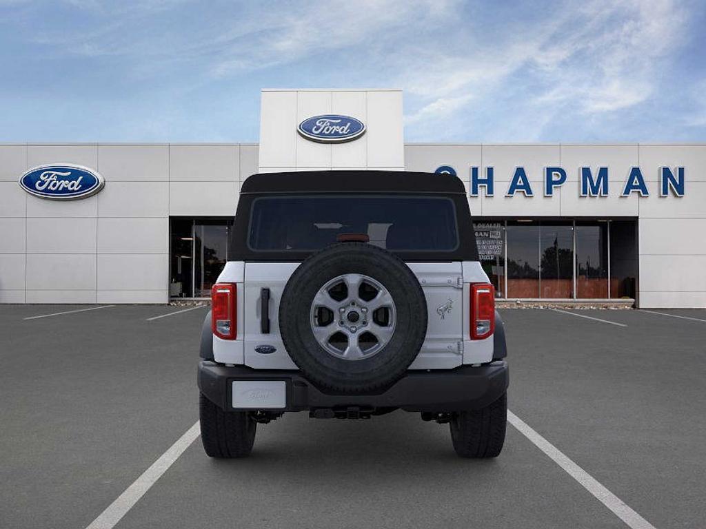 new 2025 Ford Bronco car, priced at $41,901