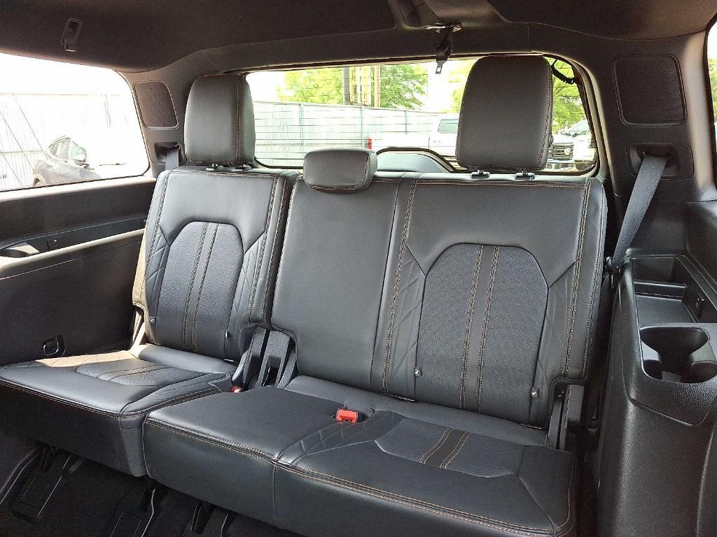 used 2022 Ford Expedition car, priced at $47,035