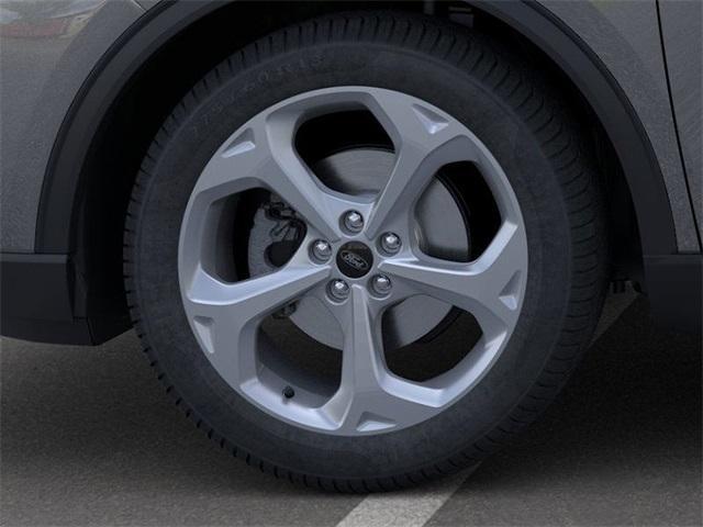 new 2025 Ford Escape car, priced at $30,550