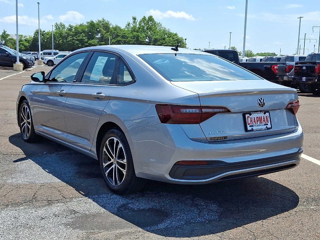 used 2024 Volkswagen Jetta car, priced at $22,123