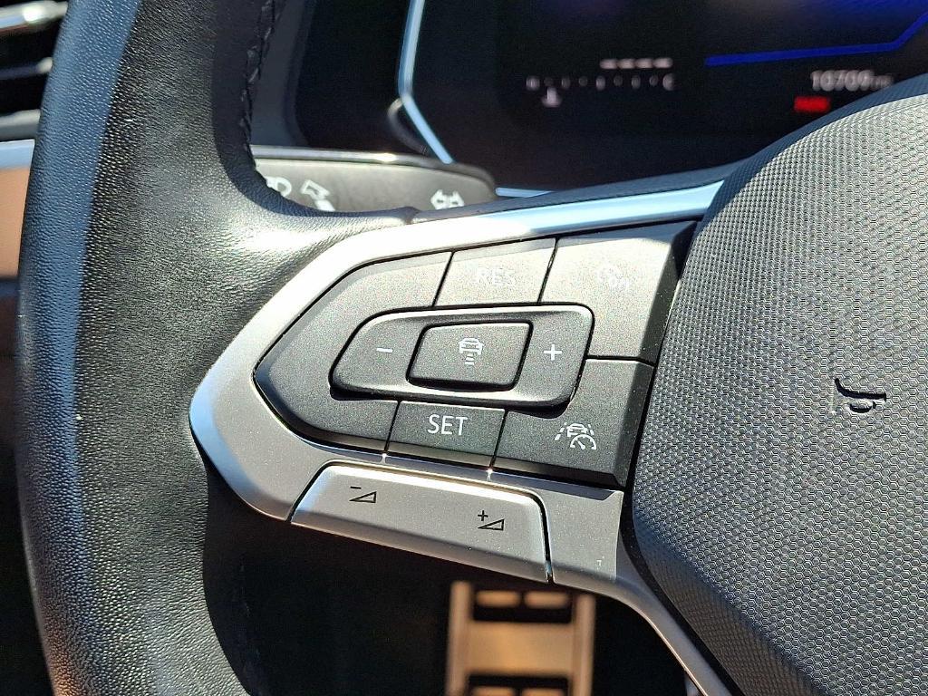 used 2024 Volkswagen Jetta car, priced at $22,123