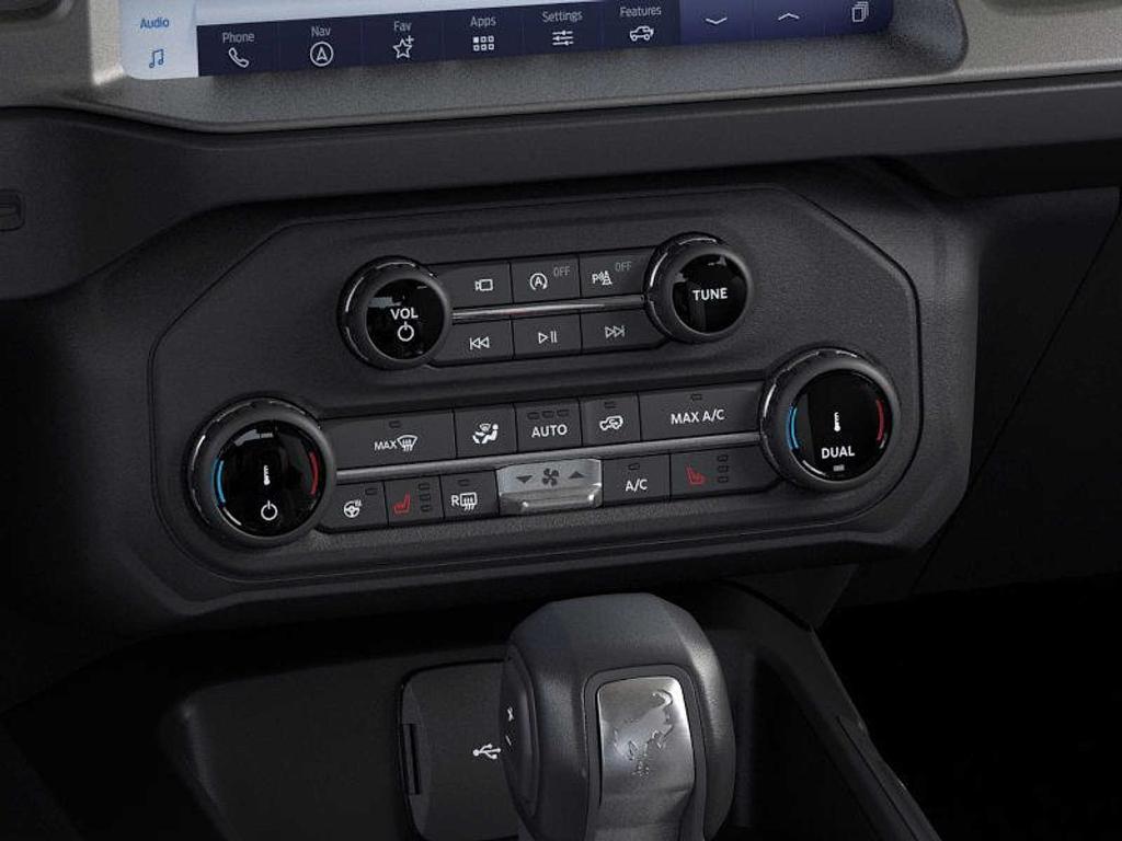 new 2025 Ford Bronco car, priced at $51,017