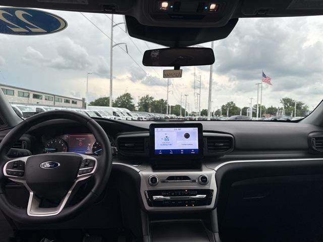 used 2022 Ford Explorer car, priced at $31,399