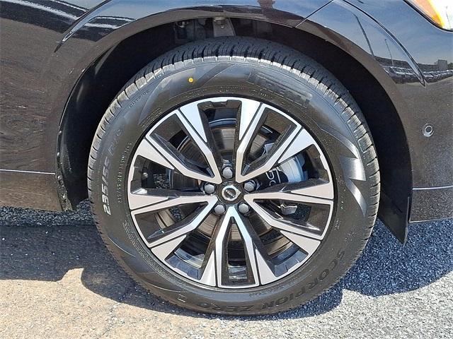 used 2023 Volvo XC60 car, priced at $36,598