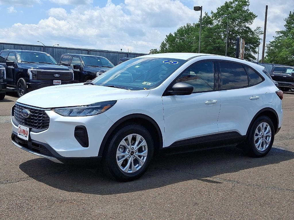 new 2025 Ford Escape car, priced at $22,299
