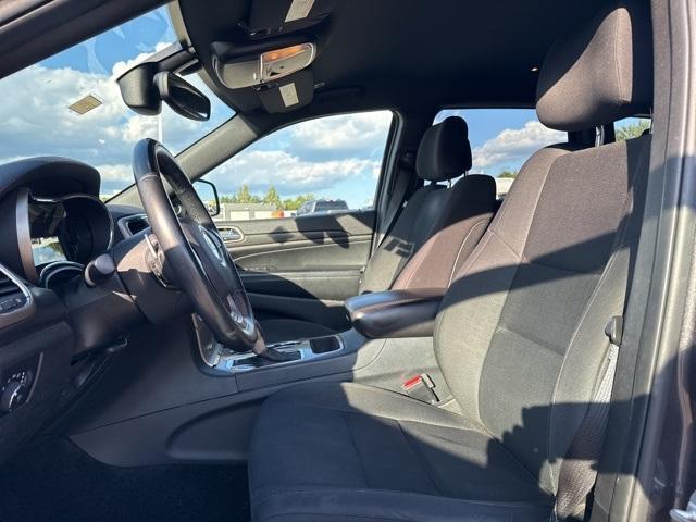 used 2017 Jeep Grand Cherokee car, priced at $15,999