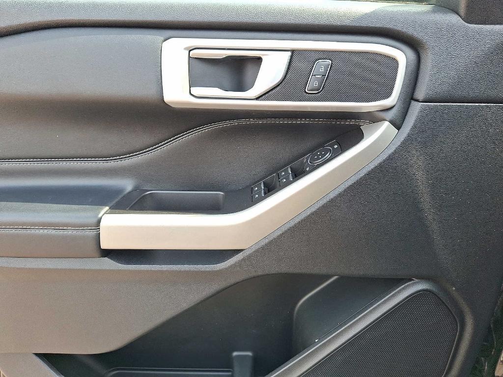 used 2022 Ford Explorer car, priced at $23,299