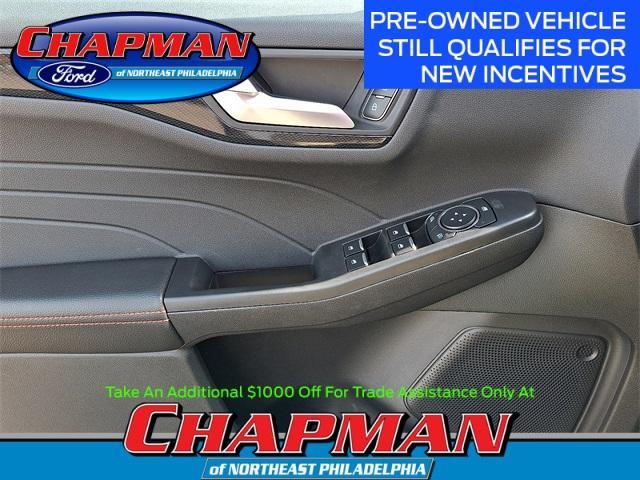 new 2025 Ford Escape car, priced at $26,181