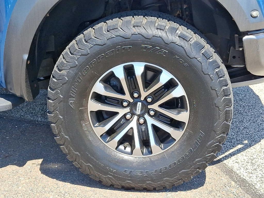 used 2019 Ford F-150 car, priced at $43,376