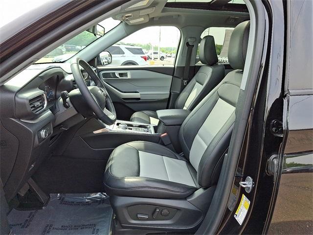 used 2022 Ford Explorer car, priced at $29,604