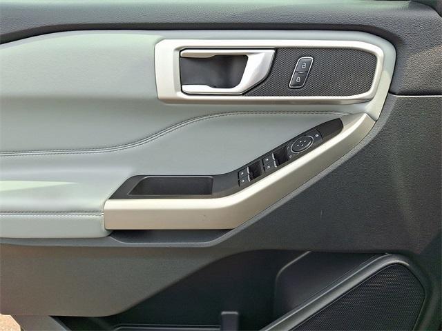used 2022 Ford Explorer car, priced at $29,604