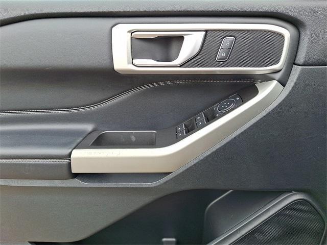 used 2022 Ford Explorer car, priced at $29,405