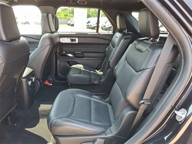 used 2022 Ford Explorer car, priced at $32,108