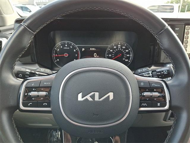 used 2022 Kia Sorento car, priced at $29,799