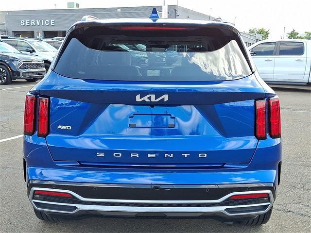 used 2022 Kia Sorento car, priced at $29,799