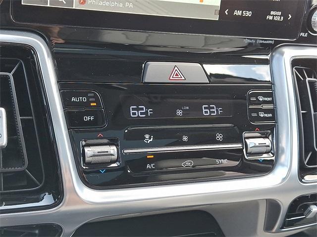 used 2022 Kia Sorento car, priced at $29,799