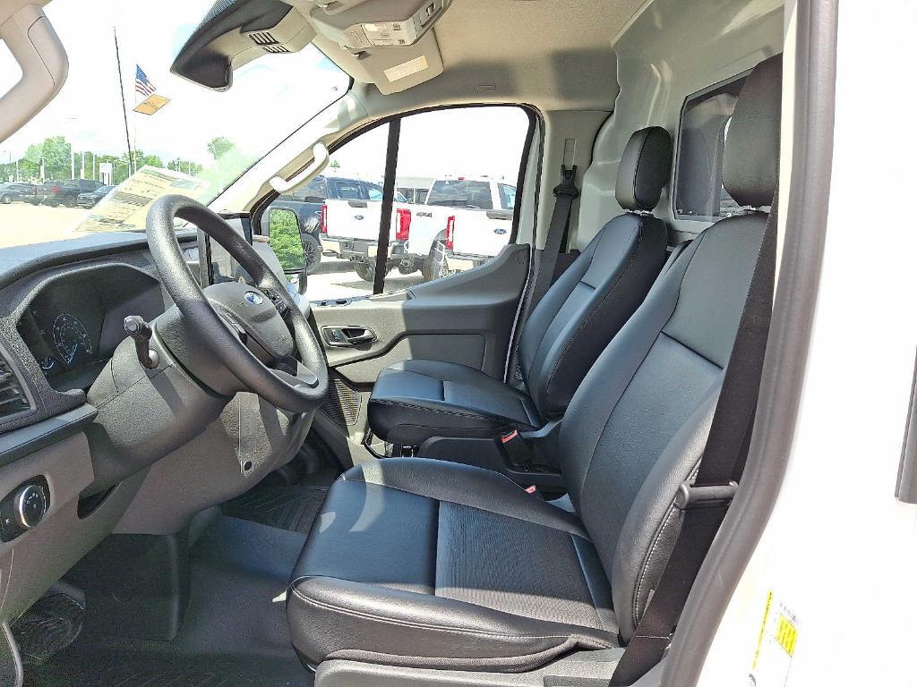 new 2024 Ford Transit-150 car, priced at $41,000