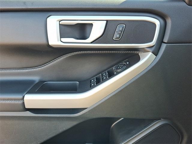 used 2023 Ford Explorer car, priced at $30,999