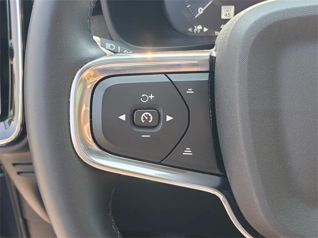 used 2022 Volvo XC40 car, priced at $32,370