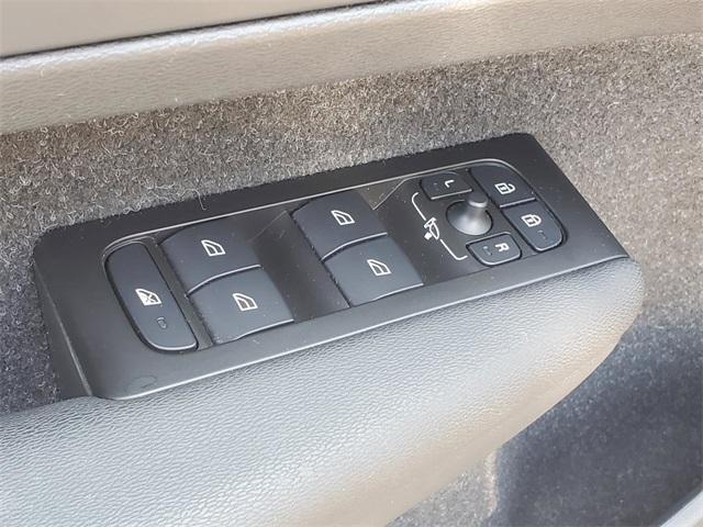 used 2022 Volvo XC40 car, priced at $32,370
