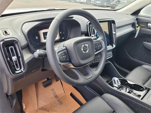 new 2025 Volvo XC40 car, priced at $50,235