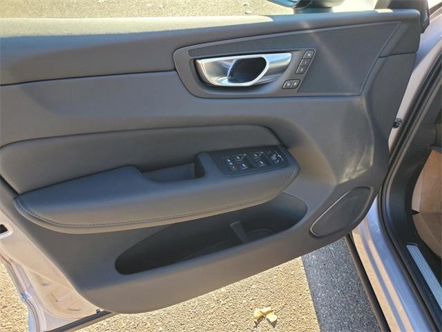 new 2026 Volvo XC60 car, priced at $54,985