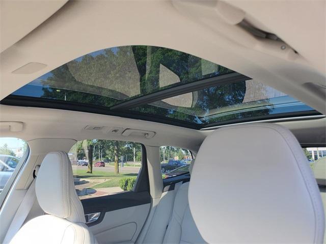 used 2022 Volvo XC60 car, priced at $38,575