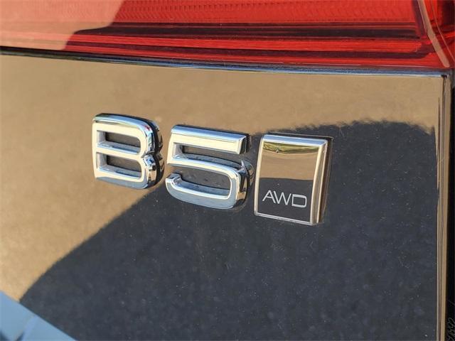 used 2022 Volvo XC60 car, priced at $38,575