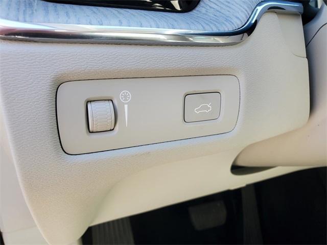 used 2022 Volvo XC60 car, priced at $38,575