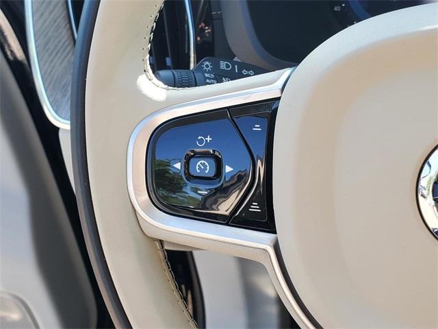 used 2022 Volvo XC60 car, priced at $38,575