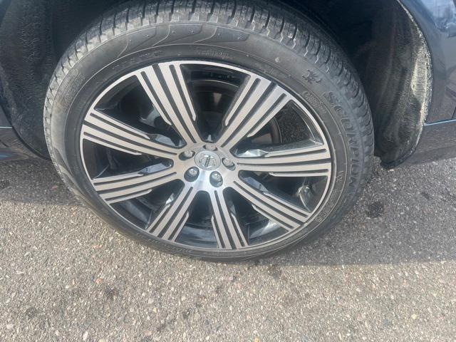 used 2022 Volvo XC90 car, priced at $40,500