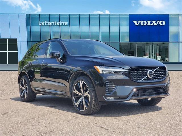 used 2022 Volvo XC60 car, priced at $39,000