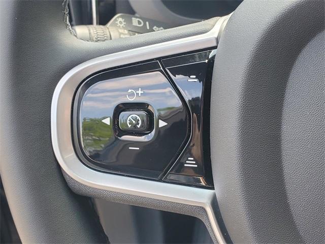 used 2022 Volvo XC60 car, priced at $39,000
