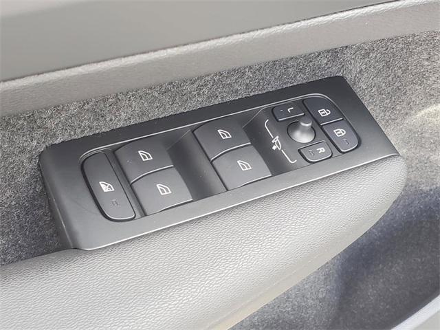 new 2026 Volvo XC40 car, priced at $46,000