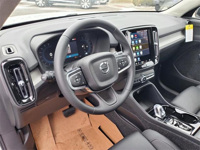 new 2025 Volvo XC40 car, priced at $46,335