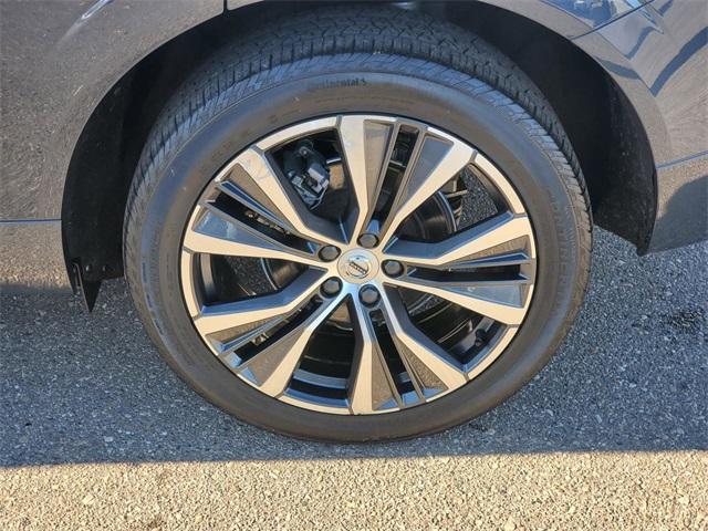 used 2022 Volvo XC60 car, priced at $33,798
