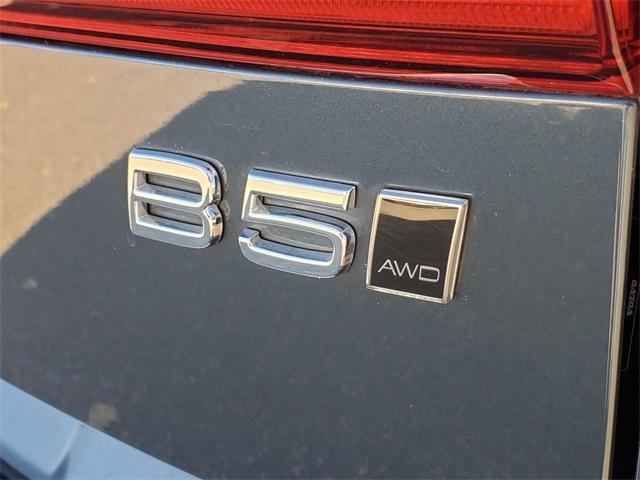 used 2022 Volvo XC60 car, priced at $33,798