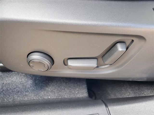 new 2026 Volvo XC40 car, priced at $48,150