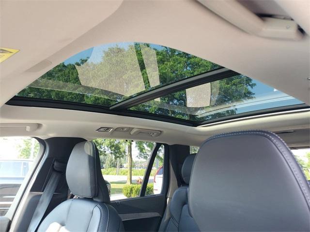 used 2022 Volvo XC90 car, priced at $33,000
