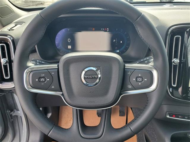 new 2025 Volvo XC40 car, priced at $50,235