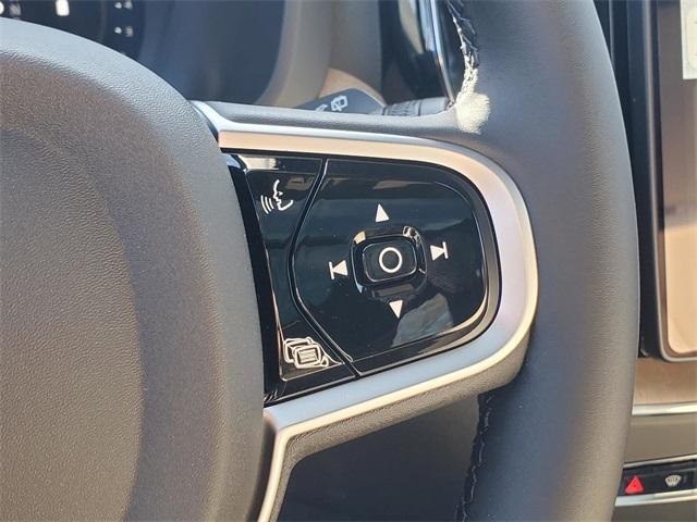 new 2026 Volvo XC60 car, priced at $54,985