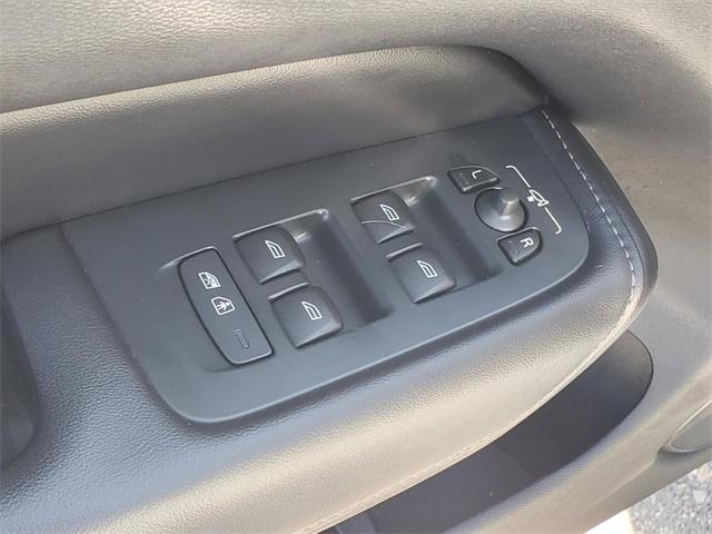 used 2021 Volvo XC60 car, priced at $32,210