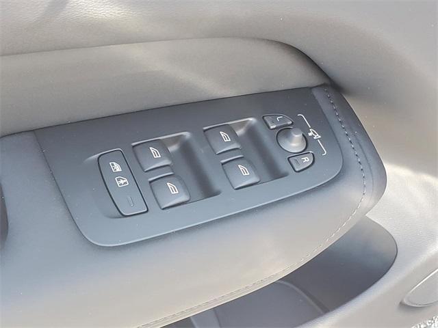 new 2026 Volvo XC60 car, priced at $54,985