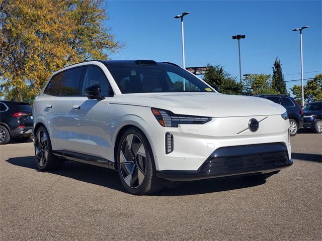 new 2025 Volvo EX90 car, priced at $92,470