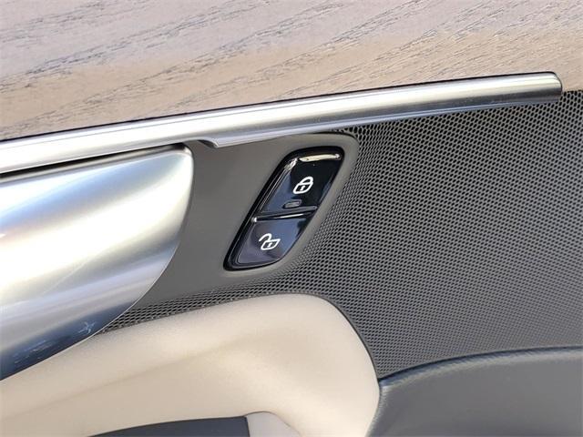 new 2026 Volvo XC90 car, priced at $65,450