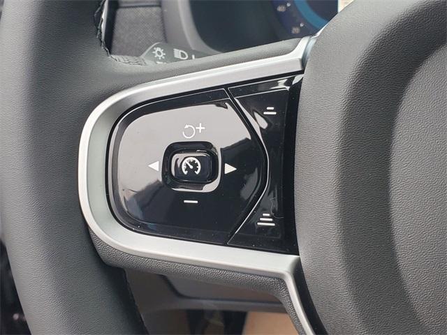 new 2025 Volvo XC90 car, priced at $65,445